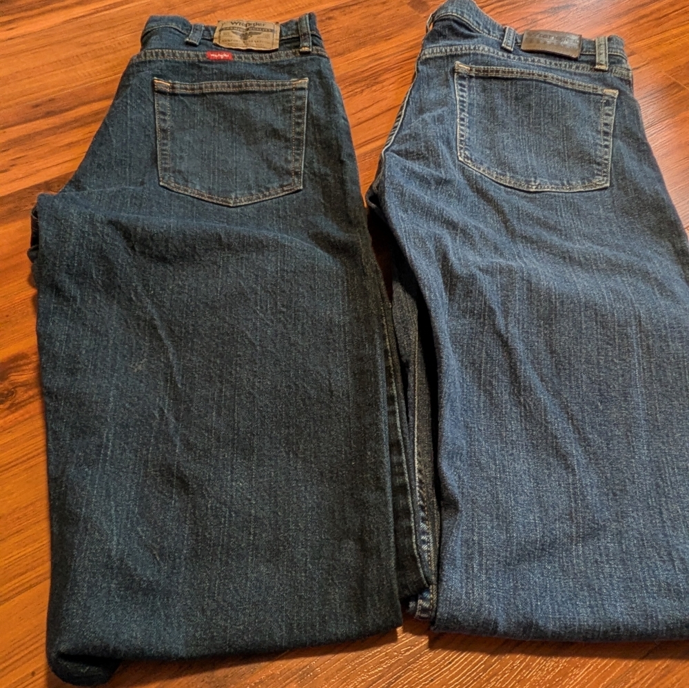 2 Pairs of Wrangler Men's Denim Jeans